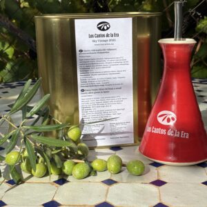 Terviseteadlik ja kaunis jõulukingitus endale ja oma lähedastele. 2,5L oliiviõli + 1 käsitööpudel.